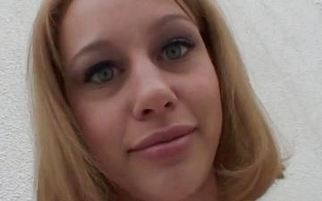 Herunterladen Lexi mathews 18 jahre alte pussy gefüllt mit schwanz und gesicht in sperma bedeckt