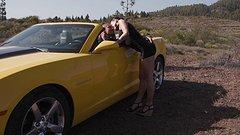 Wendy Moon se la follan en el asiento trasero de un muscle car - movie 3 - 2