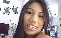 Guarda ora - Lucy thai is an asian whore that wants to love long time