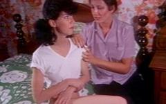 Regarde maintenant - Hardcore vintage porn scene of lesbian strap-on sex