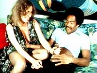 Jetzt beobachten - Interracial fuck scene with a black guy and a white girl ends with cum