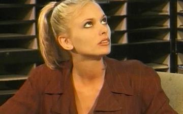 Herunterladen Briana banks loves being sexually harrased