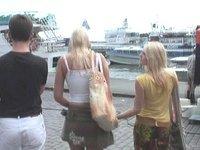 Jetzt beobachten - This mff threesome takes place on the beach of a remote island