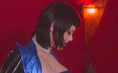 Tre troie arrapate vestite in PVC si divertono in un selvaggio rapporto lesbo fetish a tre - movie 6 - 2