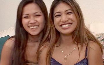 Scaricamento Two asians double up on a cock sucking pov with aliyah likit and lyla lei